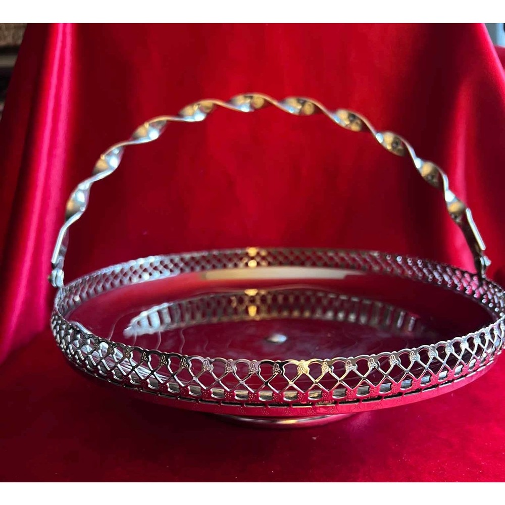 Silver plated reticulated Basket with Top Handle